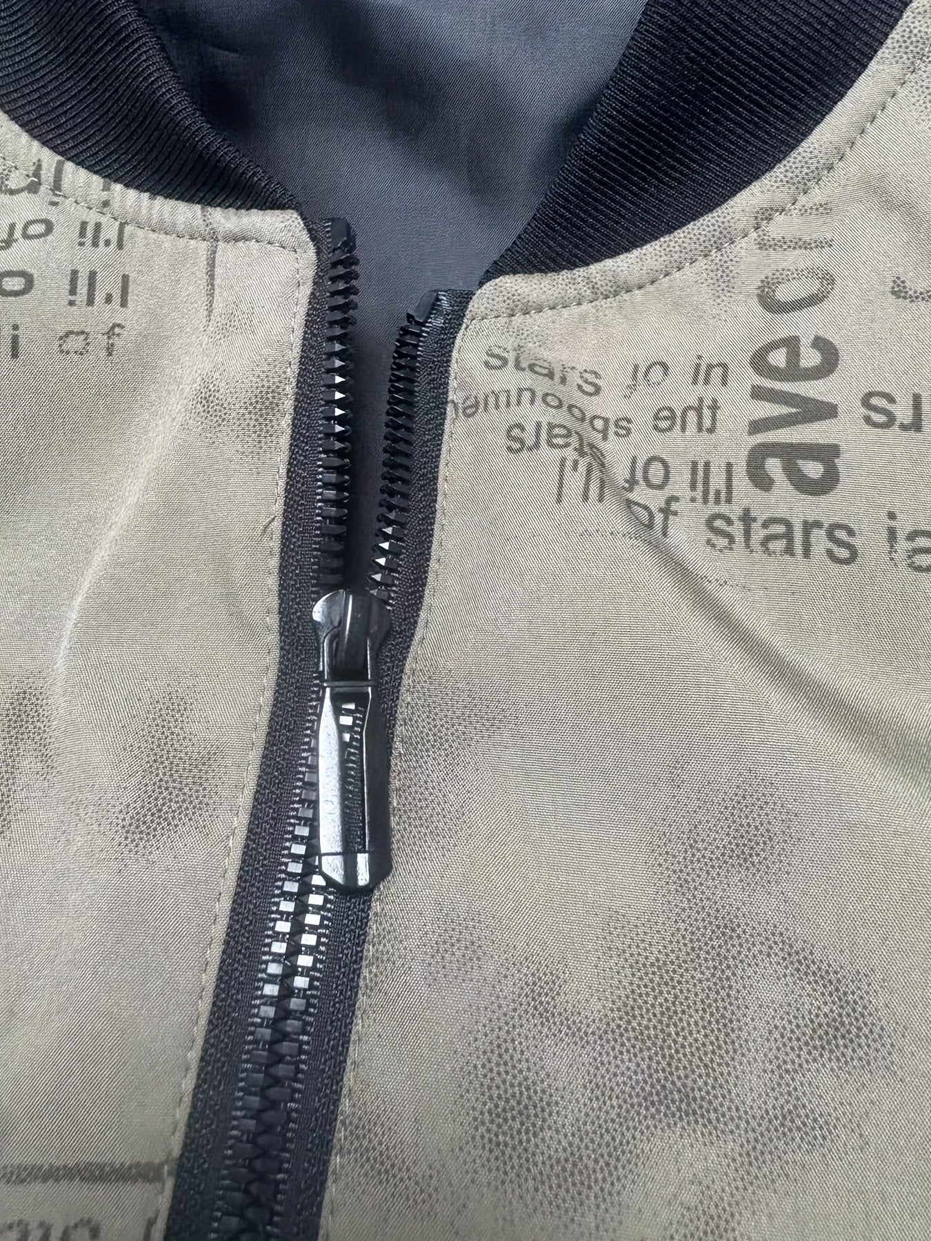 Men'S Lightweight Preppy Bomber Jacket with Feather & Star Print, Stand Collar, Zip-Up, Loose Fit, Polyester Lining, Casual Streetwear Style, Casual Outerwear | Star Pattern Jacket | Zippered Jacket