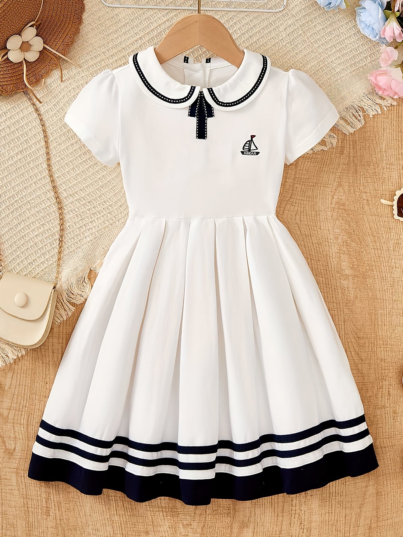 Girls' Summer Preppy Bow Dress with Sailor Collar and Pleated Skirt