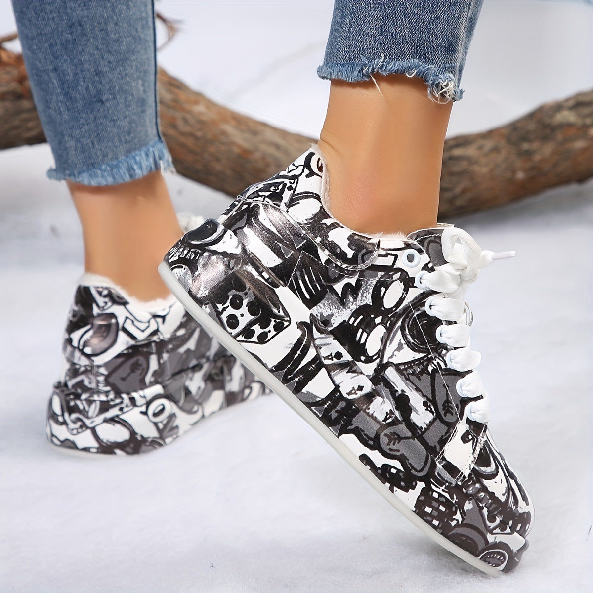 Women'S Fleece-Lined Winter Boots - Comfortable Lace-Up Thick Soles, Round Toe, Available in White, Black, And Lace Detailing - Ideal for Cozy Wear in Cold Weather, Snow Boots.