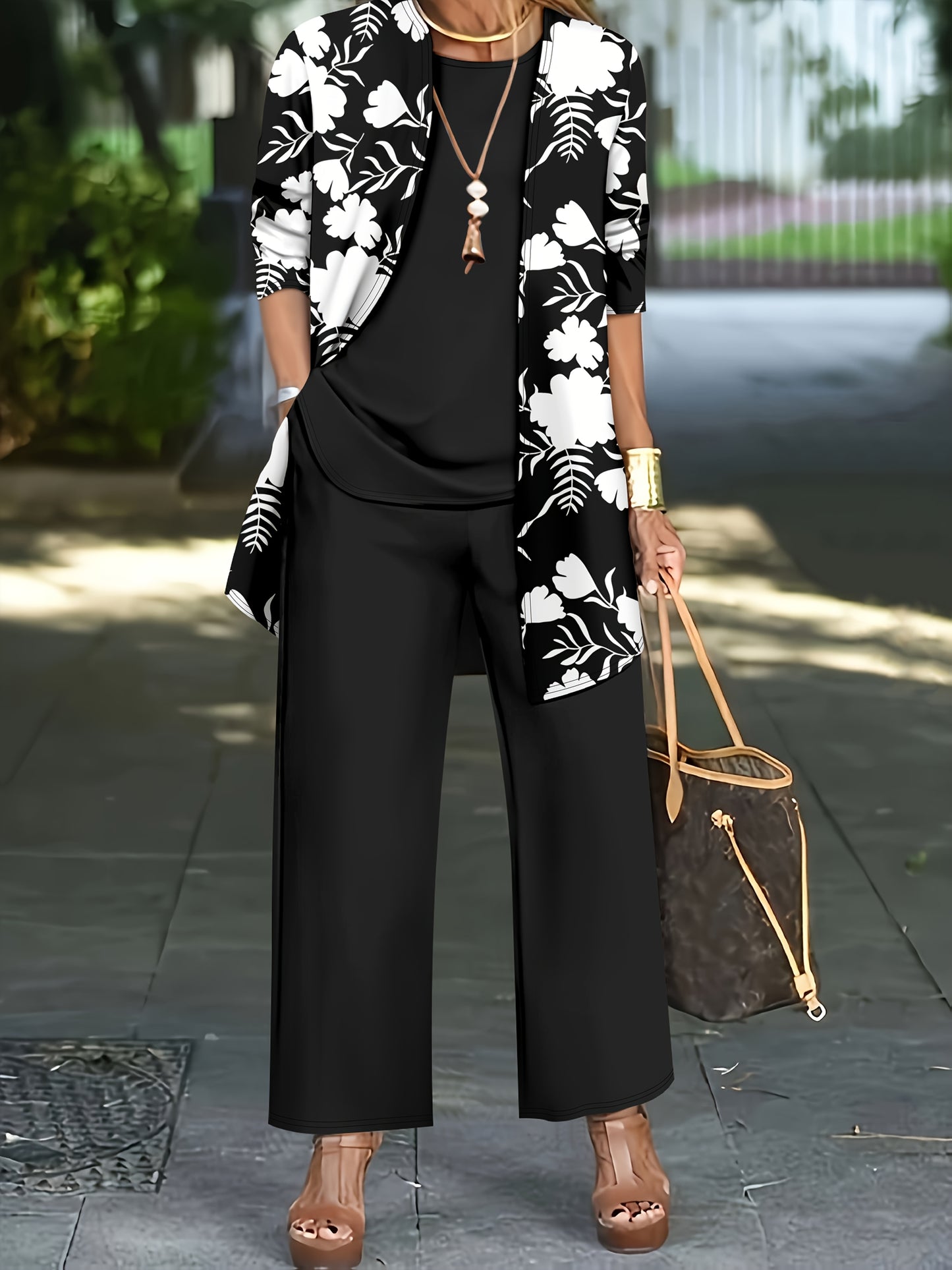 Plus Size, A three-piece set of Women's plus-size elegant floral print top and solid-color vest pants
