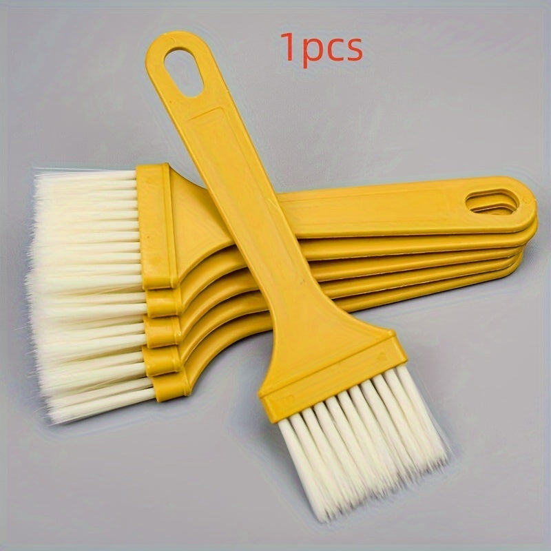 Festive Kitchen Oil Brush - Heat Resistant, Durable Plastic, Perfect for Grilling And Baking