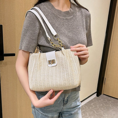 Elegant Women'S Crossbody Bag Featuring a Detachable Chain Shoulder Strap And Golden Hardware - Luxurious Wallet with Golden Accents, Rotating Lock Closure, Available in Brown And Black - Korean Style, Niche Woven Material, L