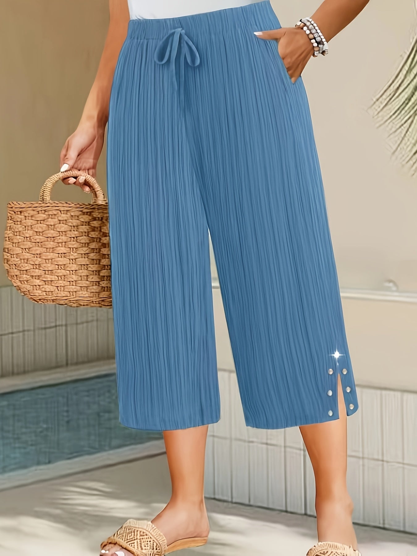 Women’s Wide-Leg Capri Pants with High Waist and Side Buttons