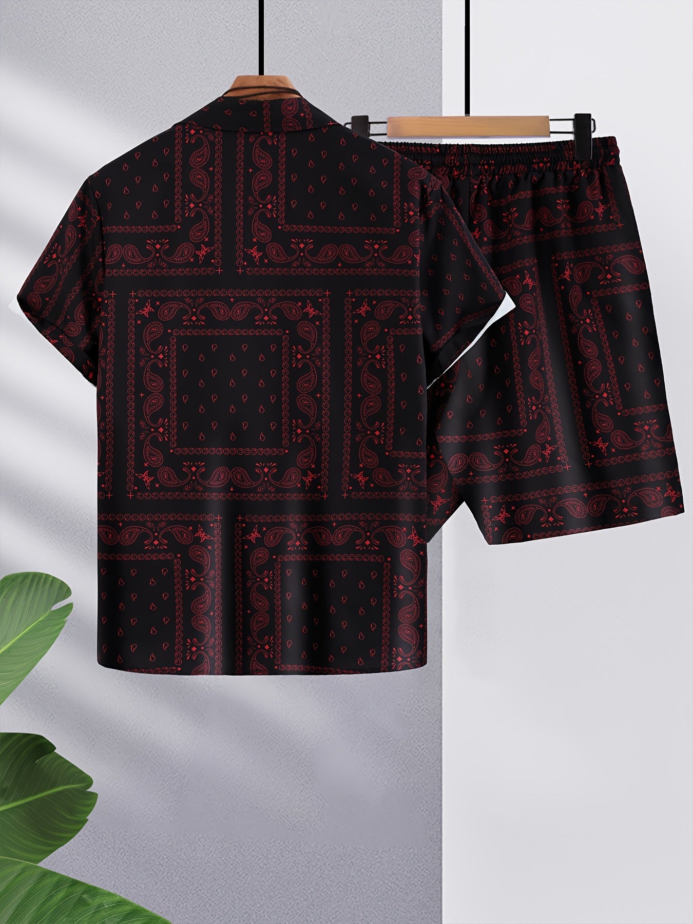 Men's Paisley Print Short Sleeve Shorts Single Button Shirt Suit with Elastic Cord and Pockets