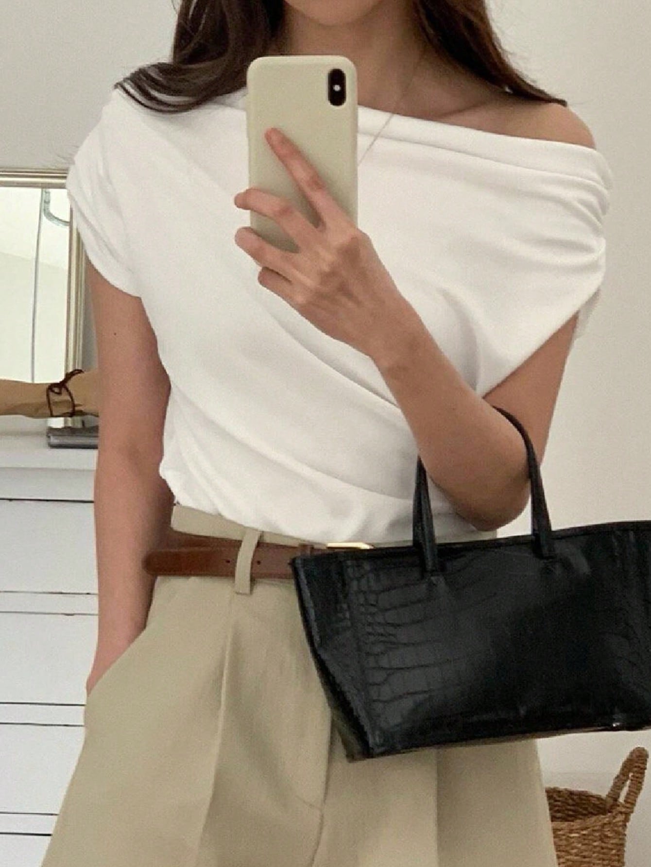 Women's Asymmetrical Neck Batwing Sleeve Casual Tee