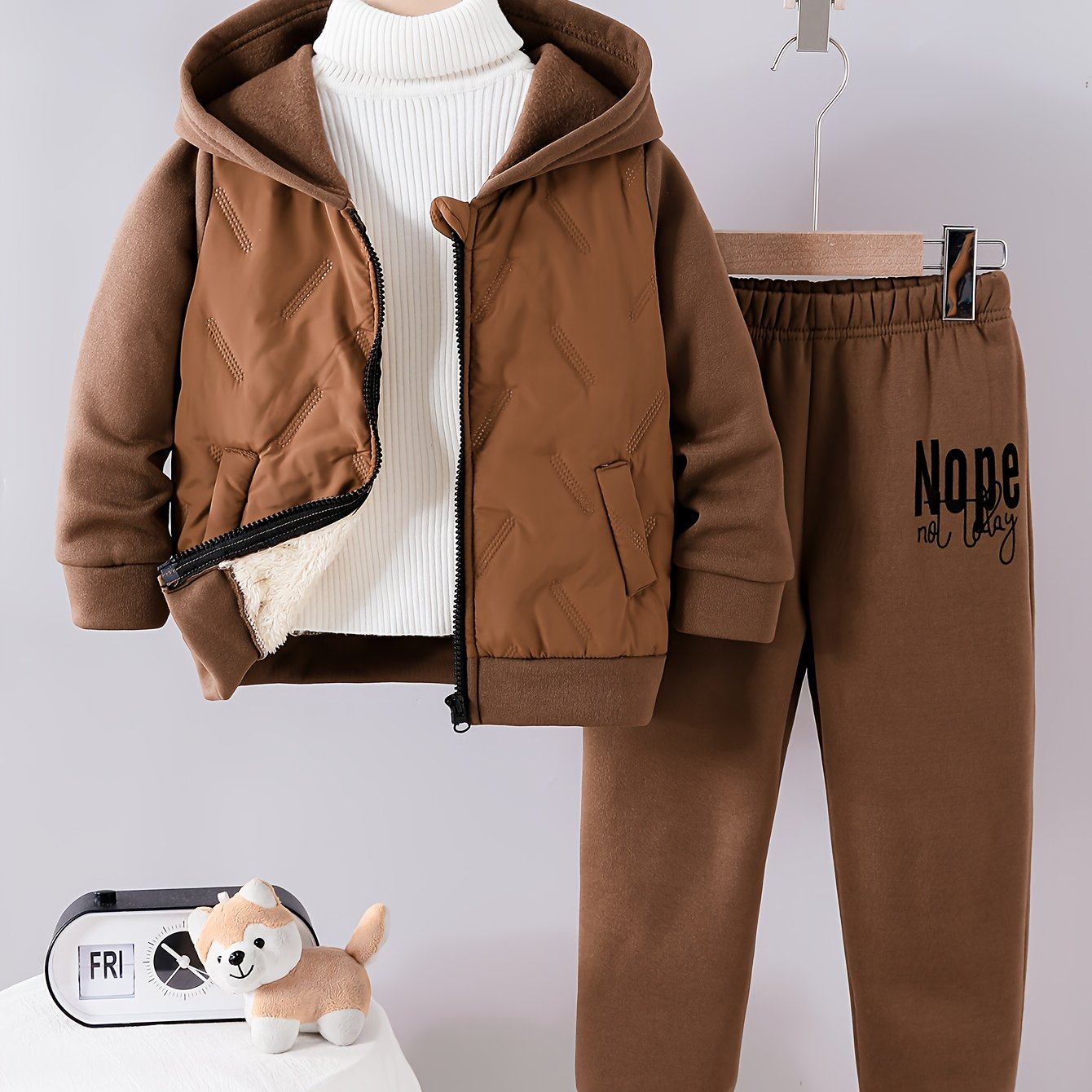 Boys' Fashion Set, Autumn/Winter Coffee Brown Hooded Lined Warm Jacket & Elastic Waist Velvet Pants with "ONPE‘" Letter Pattern - Casual Comfortable Thermal Sportswear Gift, Perfect for