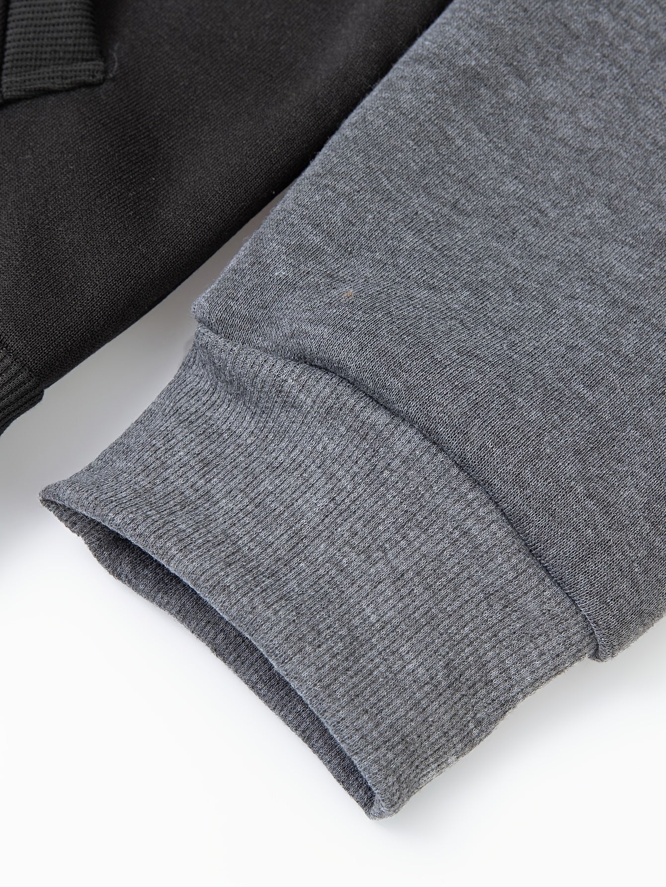 Men'S Stylish Color Block Hoodie - Casual Zip-Up Hooded Sweatshirt with Front Pockets, Long Sleeves, and Ribbed Cuffs - Maroon & Black Design, Comfortable for Fall and Winter Wear