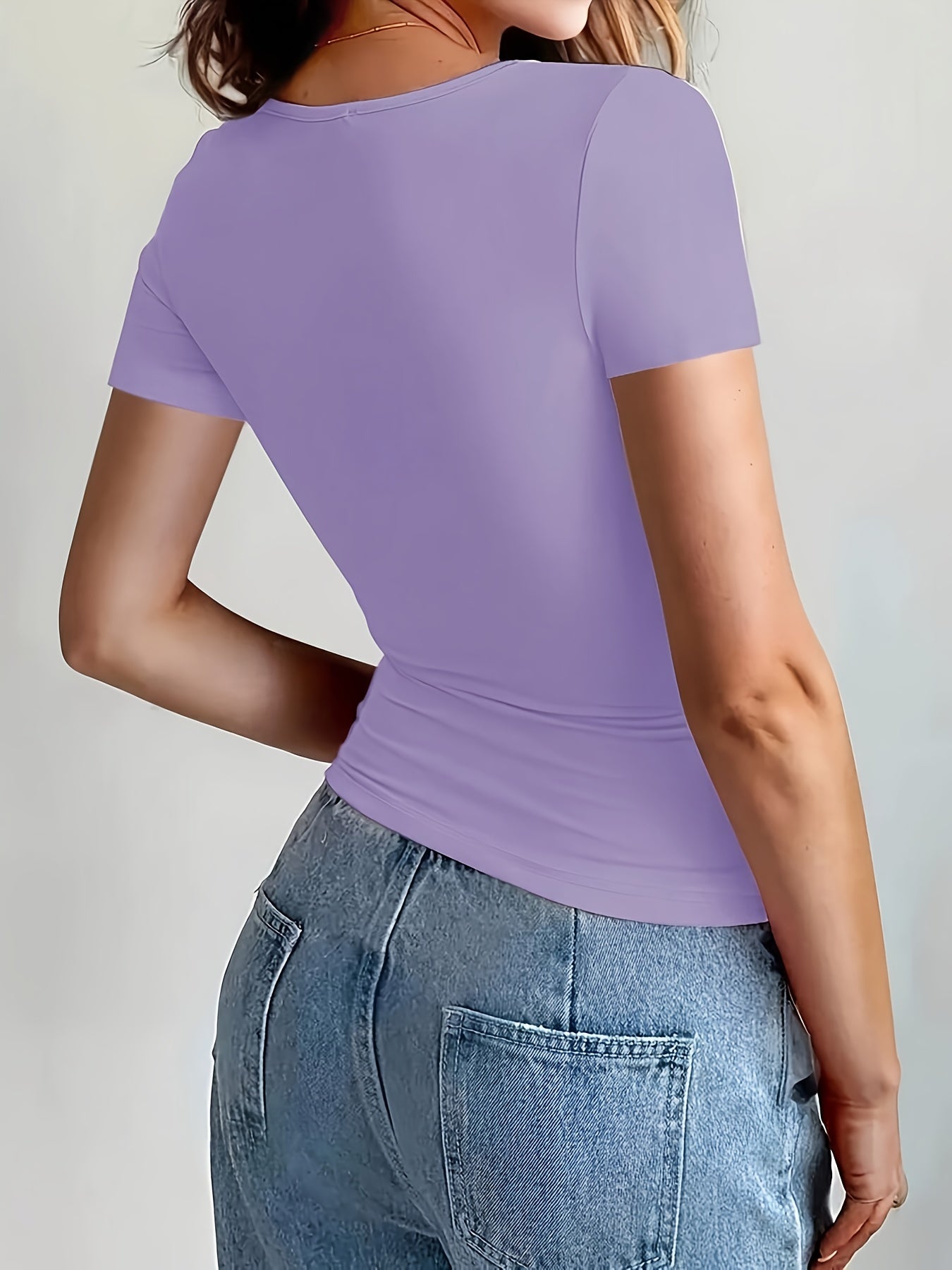 Women’s Solid Color Fitted Short-Sleeve T-Shirt for Summer