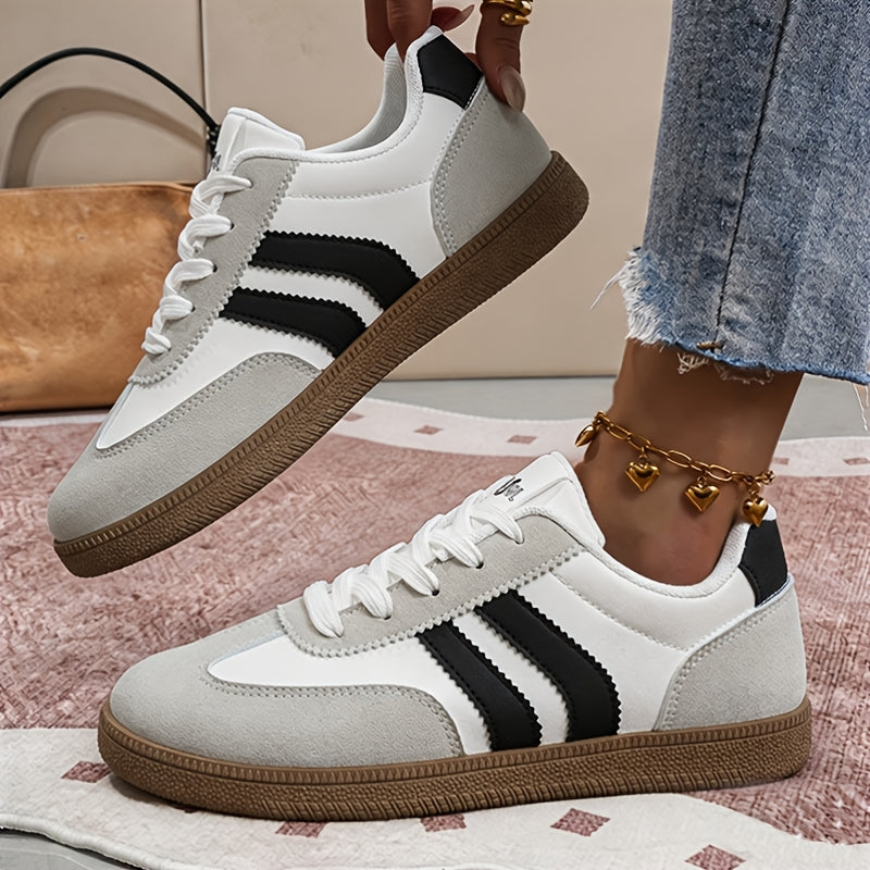 Women's Retro Low-Top Lace-Up Sneakers with TPR Sole
