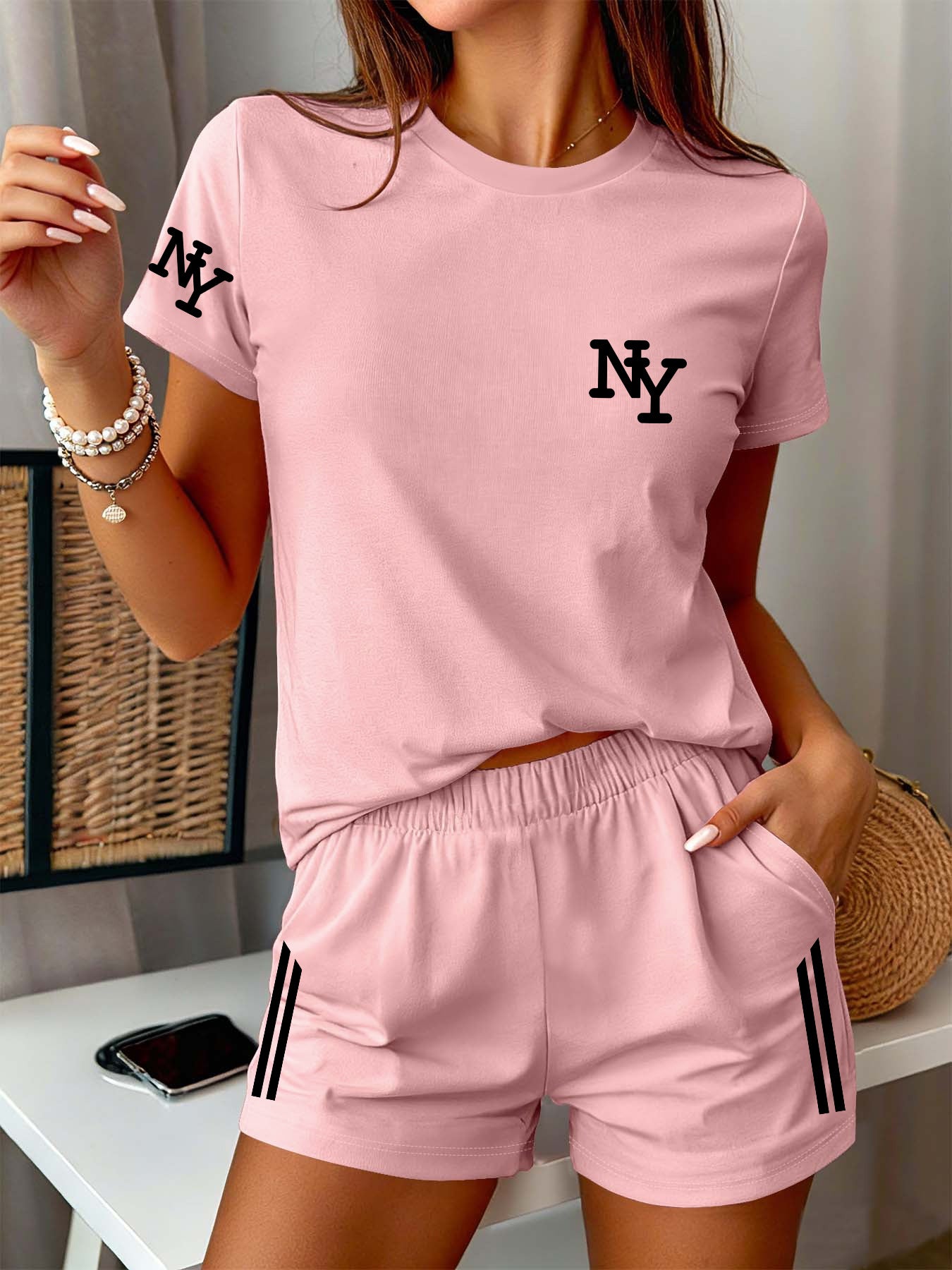 Women's Casual NY Print Short Sleeve & Shorts Set for Spring/Summer