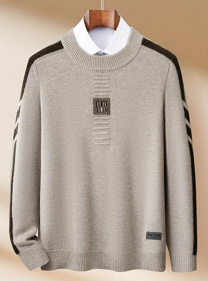 This Thick, Round-Neck Long-Sleeve Sweater for Men Features a Soft And Comfortable Design with Stylish Striped Edges, Perfect for Outdoor Gatherings And Everyday Wear, And Can Be Layered