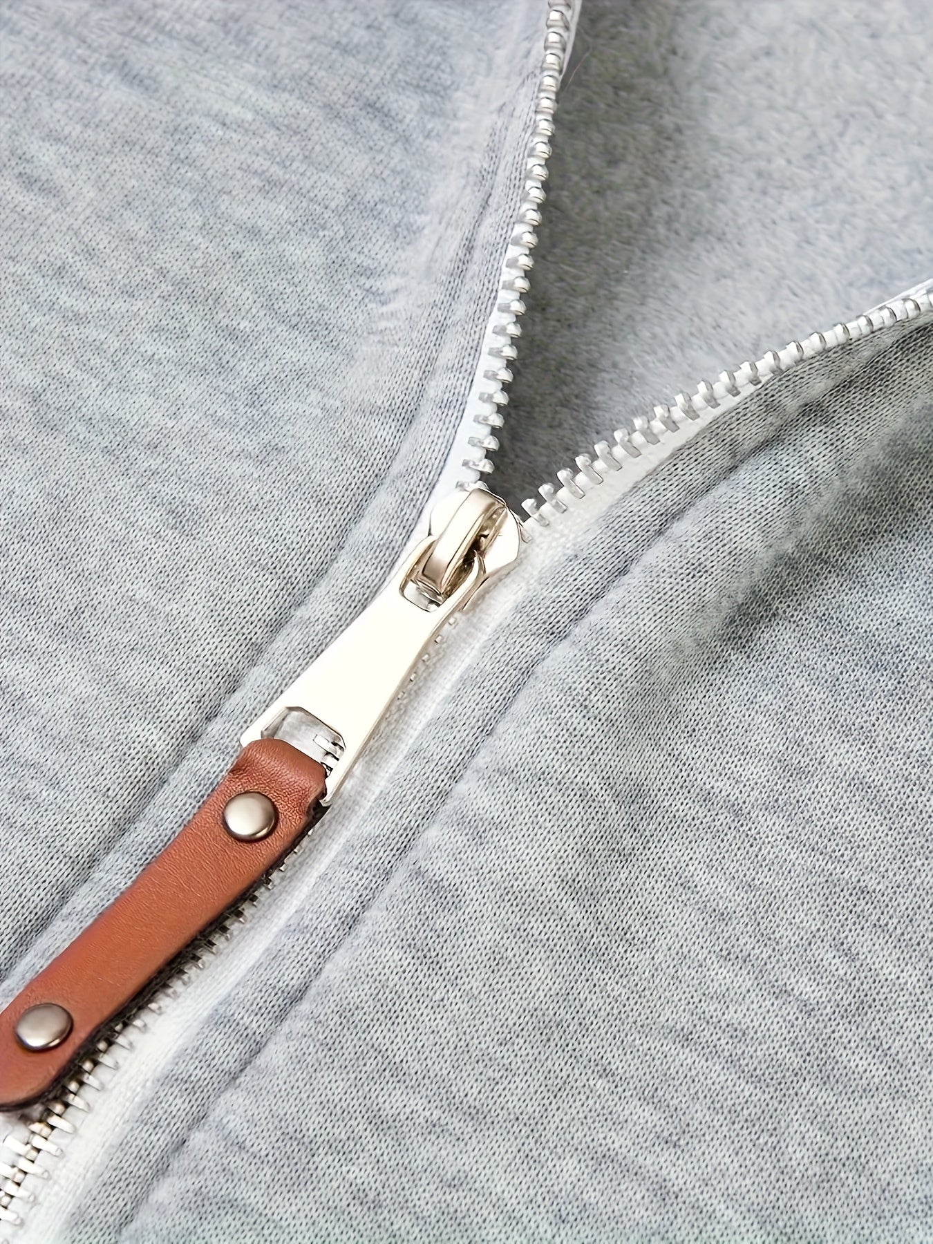 Men'S Stylish Color Block Hoodie - Casual Zip-Up Hooded Sweatshirt with Front Pockets, Long Sleeves, and Ribbed Cuffs - Maroon & Black Design, Comfortable for Fall and Winter Wear