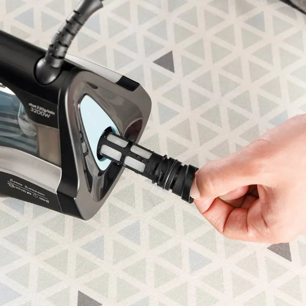 Taurus STI3202 Geyser Eco 3200 Steam Iron from Spain