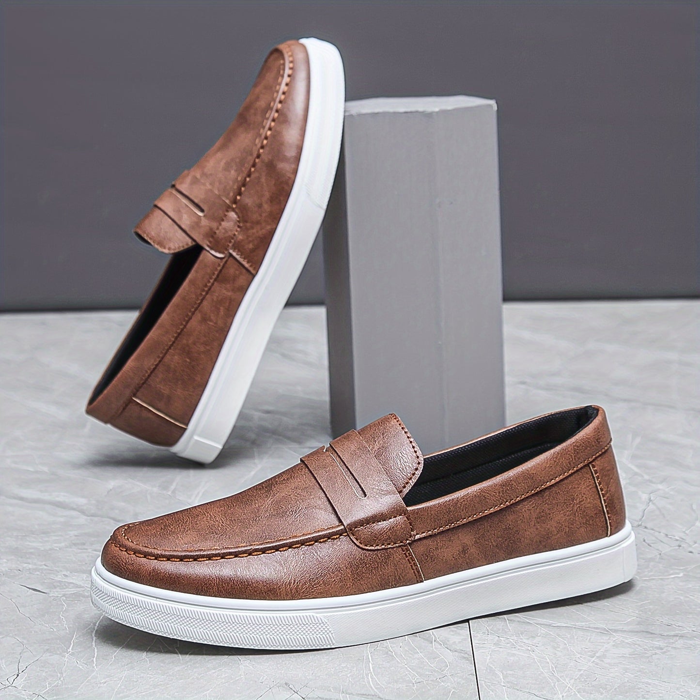 Men's Casual Slip-On Sports Shoes Breathable Low-Top Loafers