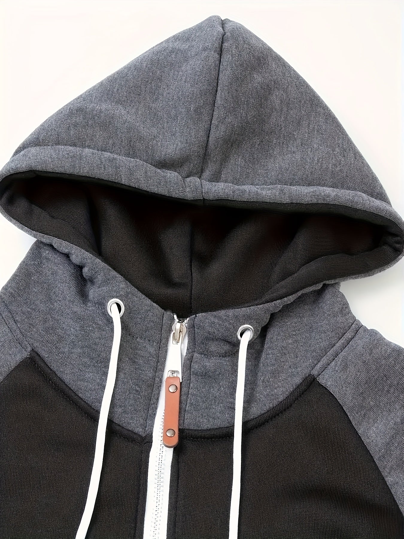 Men'S Stylish Color Block Hoodie - Casual Zip-Up Hooded Sweatshirt with Front Pockets, Long Sleeves, and Ribbed Cuffs - Maroon & Black Design, Comfortable for Fall and Winter Wear