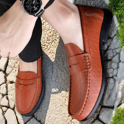 Men's Large Size Casual Slip-On Shoes in Microfiber Leather