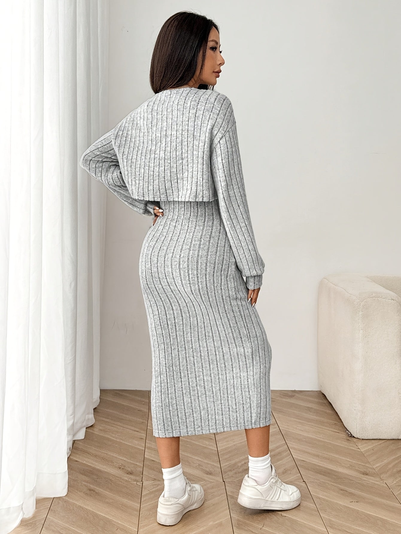 Women'S Autumn And Winter Outfit Featuring a Long-Sleeve Top with a Coat And a Camisole Dress in a Two-Piece Set.