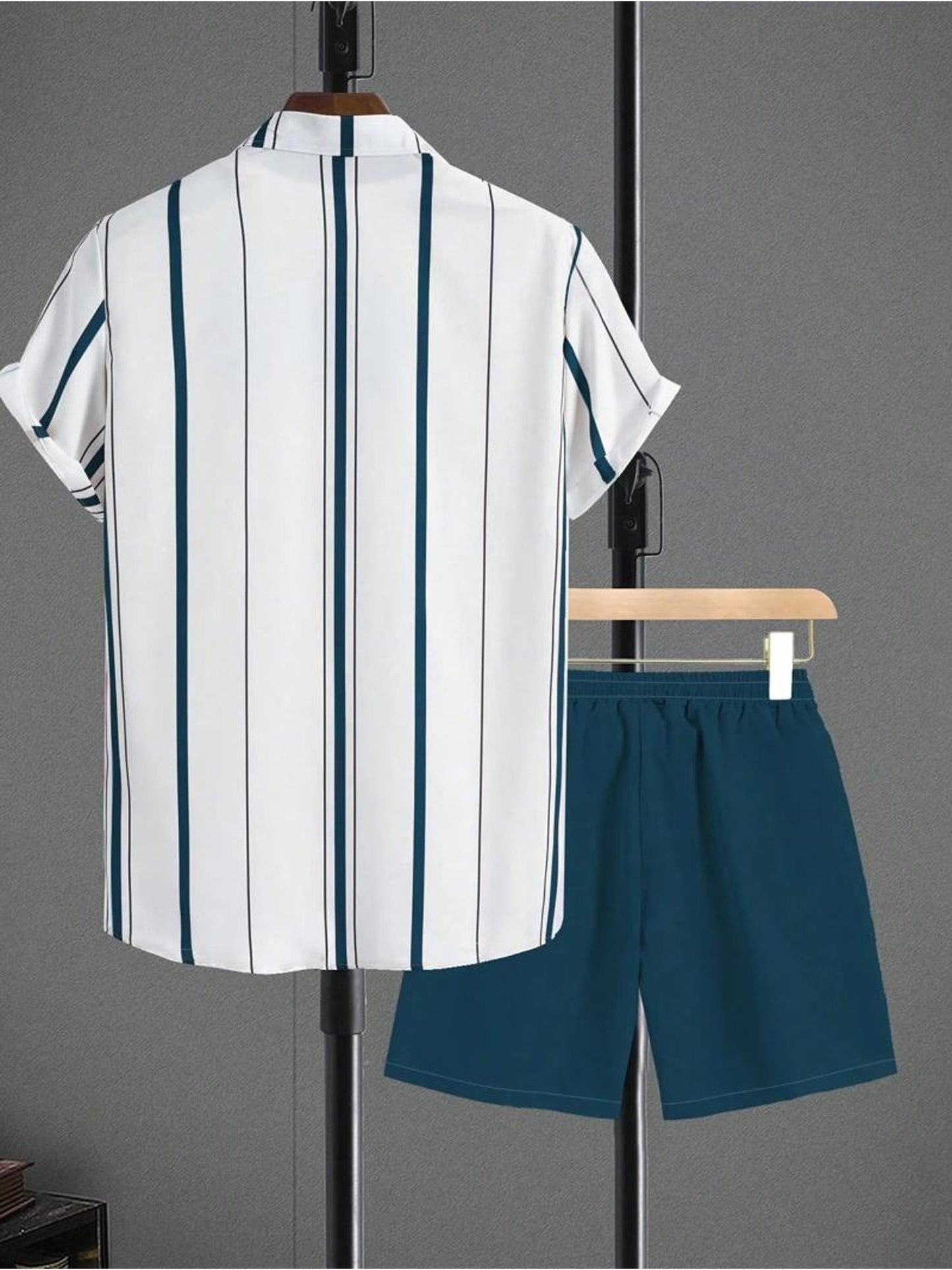 Men's Casual Summer Set - Striped Short-Sleeve Shirt & Shorts