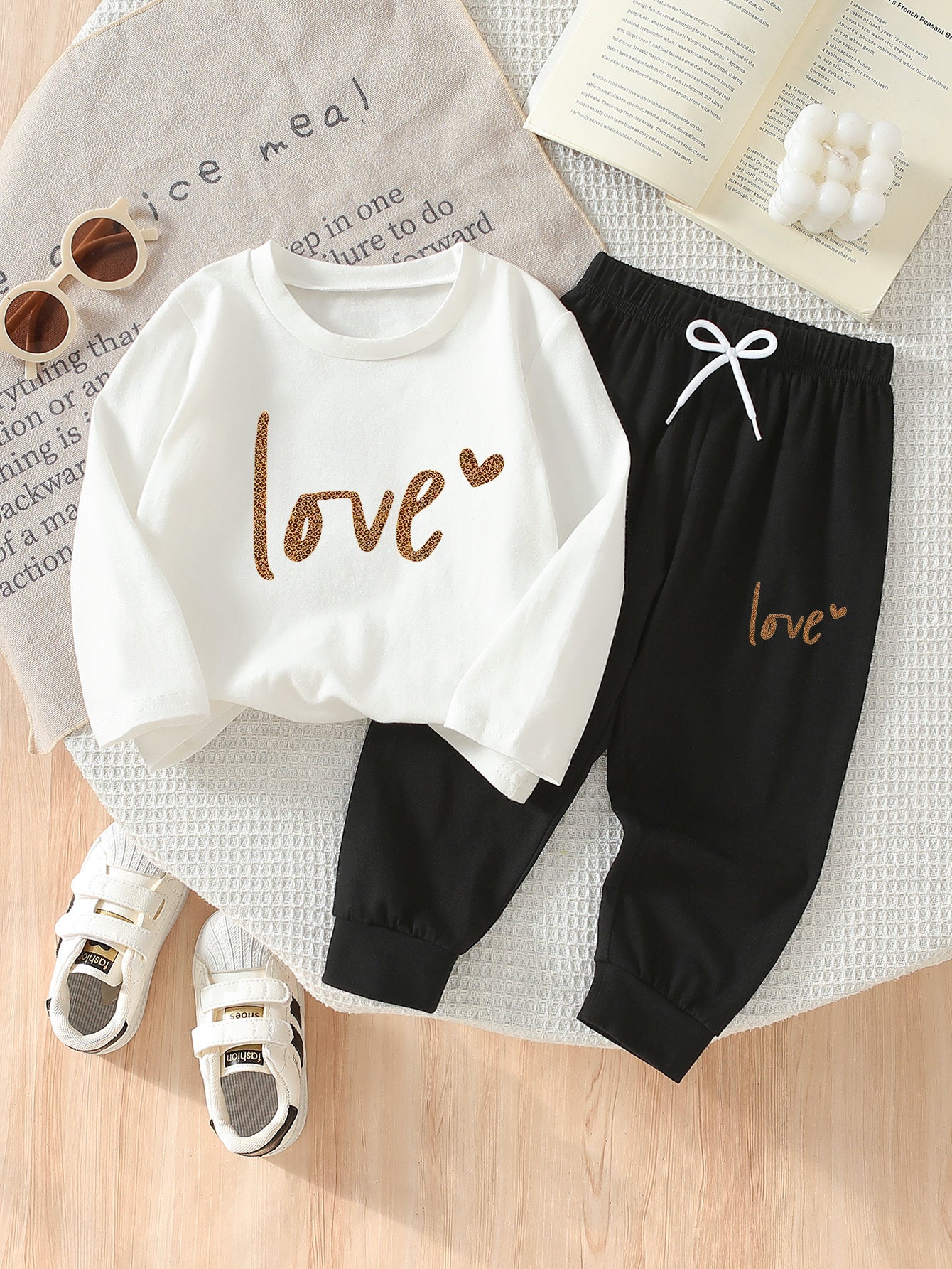 Girls' Casual Leopard Print Cotton Long Sleeve Top & Pants Set