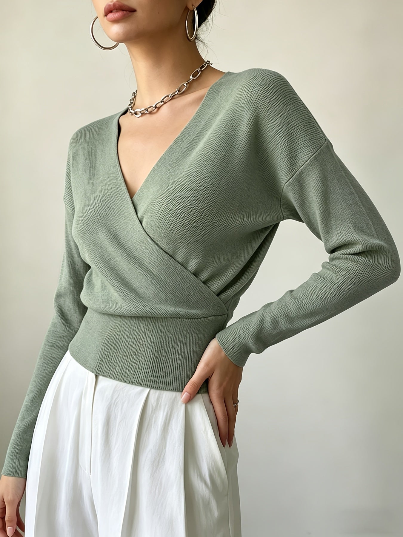 Women's Elegant Cross-Collar V-Neck Pullover Knitwear for Fall/Winter