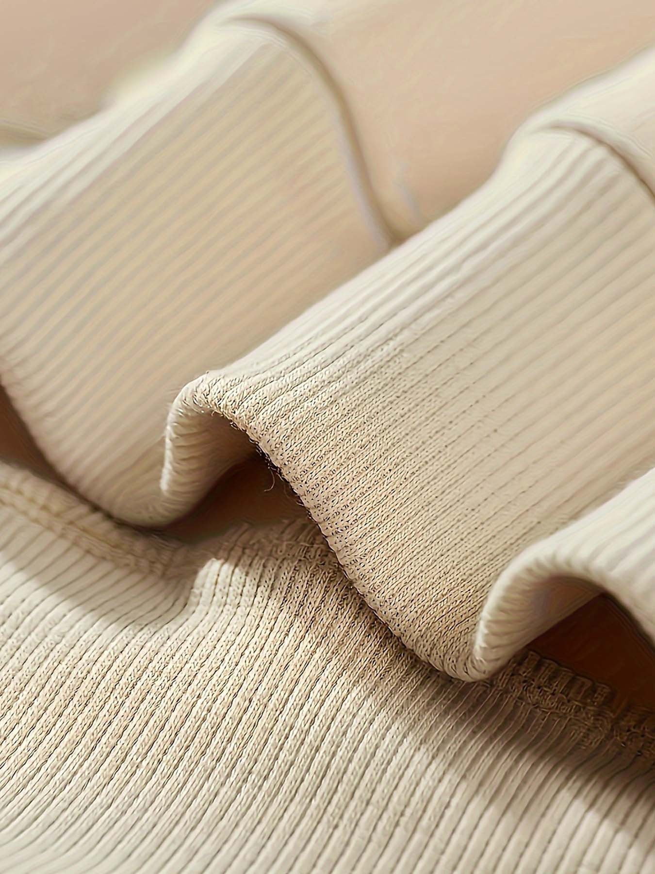 Men's Happy New Year Print Sweater - Champagne Glass & Confetti Design, Round Neck Casual Pullover, Machine Washable Winter Warmth, Comfortable Knit Sweater for Parties & Casual Attire (New Year's Eve Outfits) - Stylish Men's