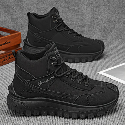 Men's Outdoor Hiking Boots with Comfortable Fabric Lining