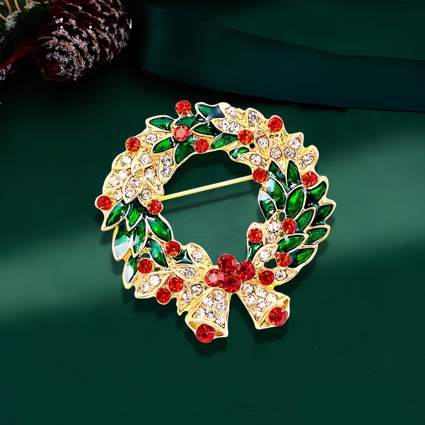 Luxury Christmas Bell Brooch with Rhinestone and Green Enamel Leaf, Alloy Golden-Plated, Fashionable Shiny Pin for Party and Banquet Accessories, Special Occasion Pin, Vintage Brooch, Elegant Design, Rhinestone Embellishment,