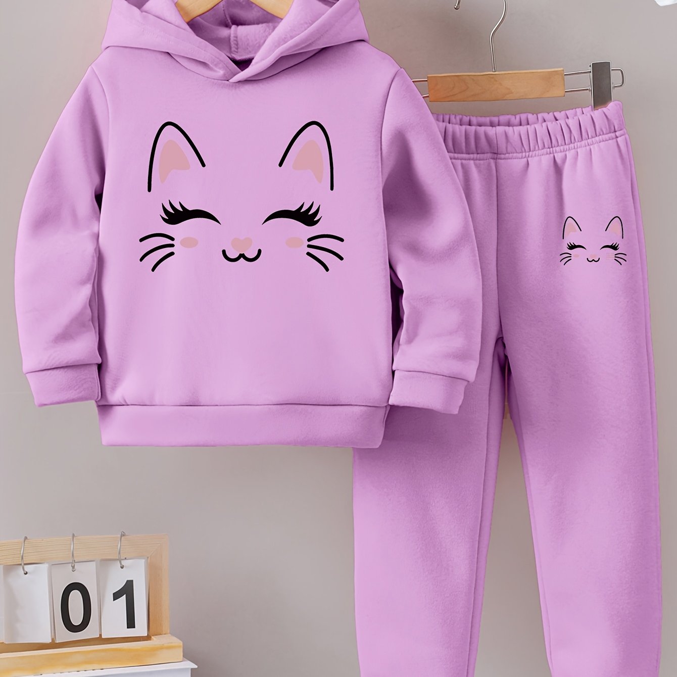 Autumn/Winter Smile Face Kitten Graphic Print Warm Fleece Hooded Sweatshirt And Sports Trousers for Girls, for Outdoor