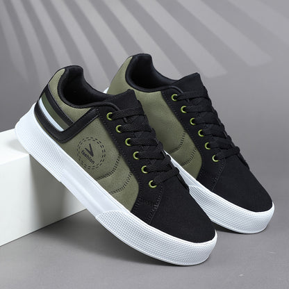 Men's Low-Top Casual Sneakers with Multi-Color Patchwork Design