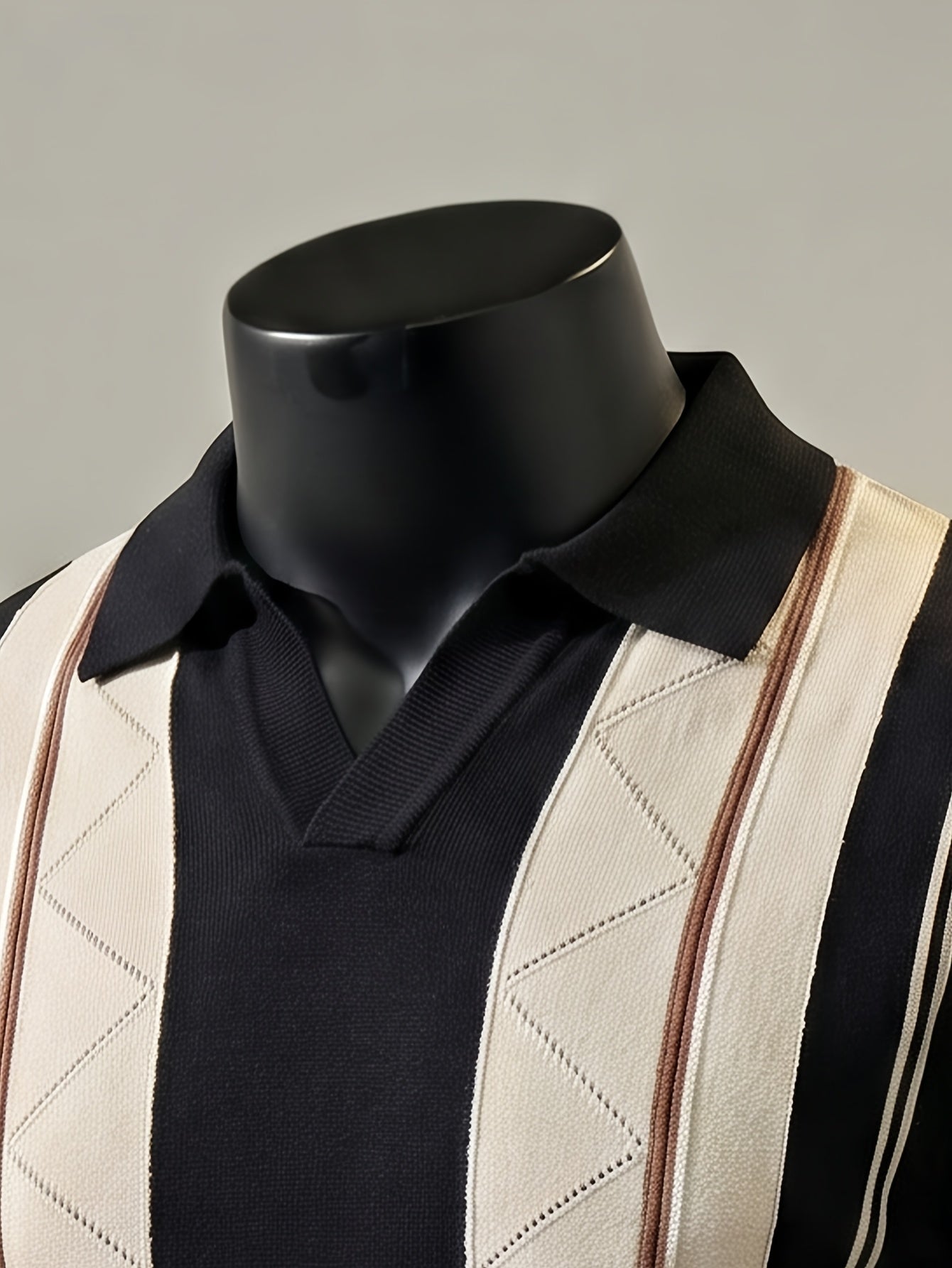 Men's Knit Short-Sleeve Polo Shirt with Breathable Mesh Design