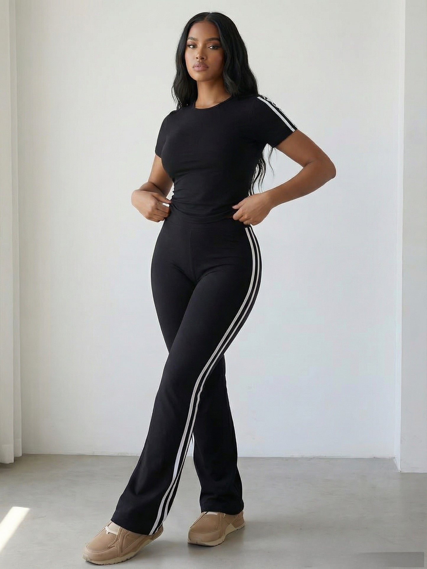 Sla Yue Lingshan Spring/Summer Solid Color Striped 2pcs Set, Women's Short Sleeve Flared Pants Suit, Slim Fit Swear, Casual Loungewear, High-Waist Slightly Flared Long Pants