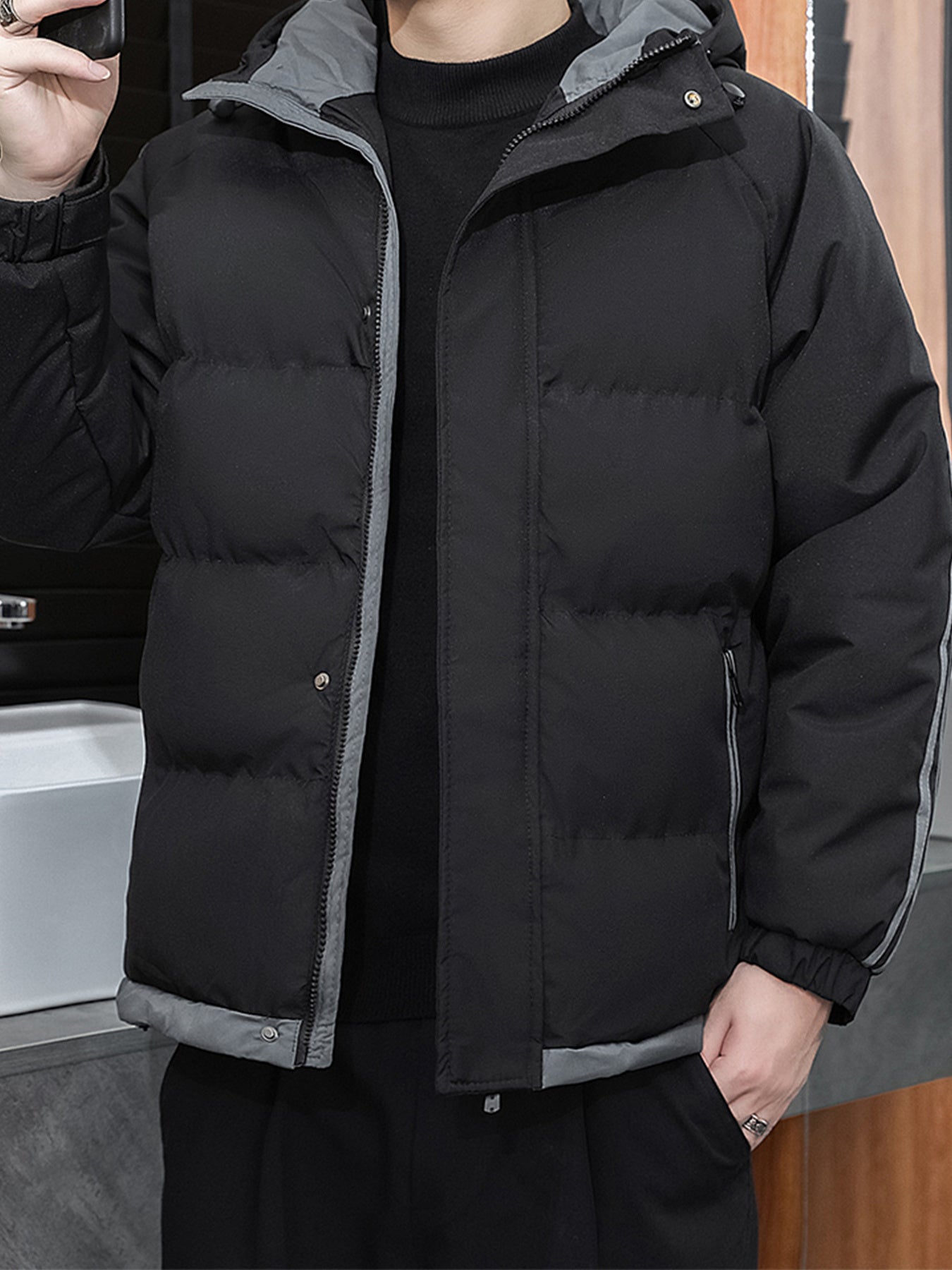 1pc Men's Heavy-Duty Winter Jacket with Hood - -Filled Coat, White & Dark Green, Golden-Zip Closure, Machine Washable, Casual Outdoor Wear (Snow, Windproof) - Regular Fit for, Skiing, Cold