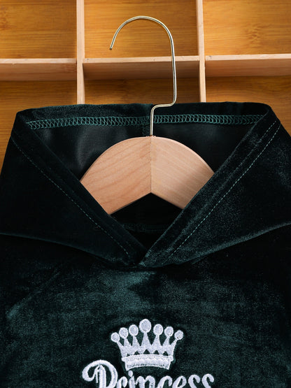 Girls' Long Pants Set, Burgundy Hooded Sweatshirt & Sweatpants, New Autumn Winter Warm Pullover Top, Fabric Two-Piece Set, Princess English Letter Embroidery with Pockets, Festive Holiday Outfit for Baby Girls, Perfect for Ou