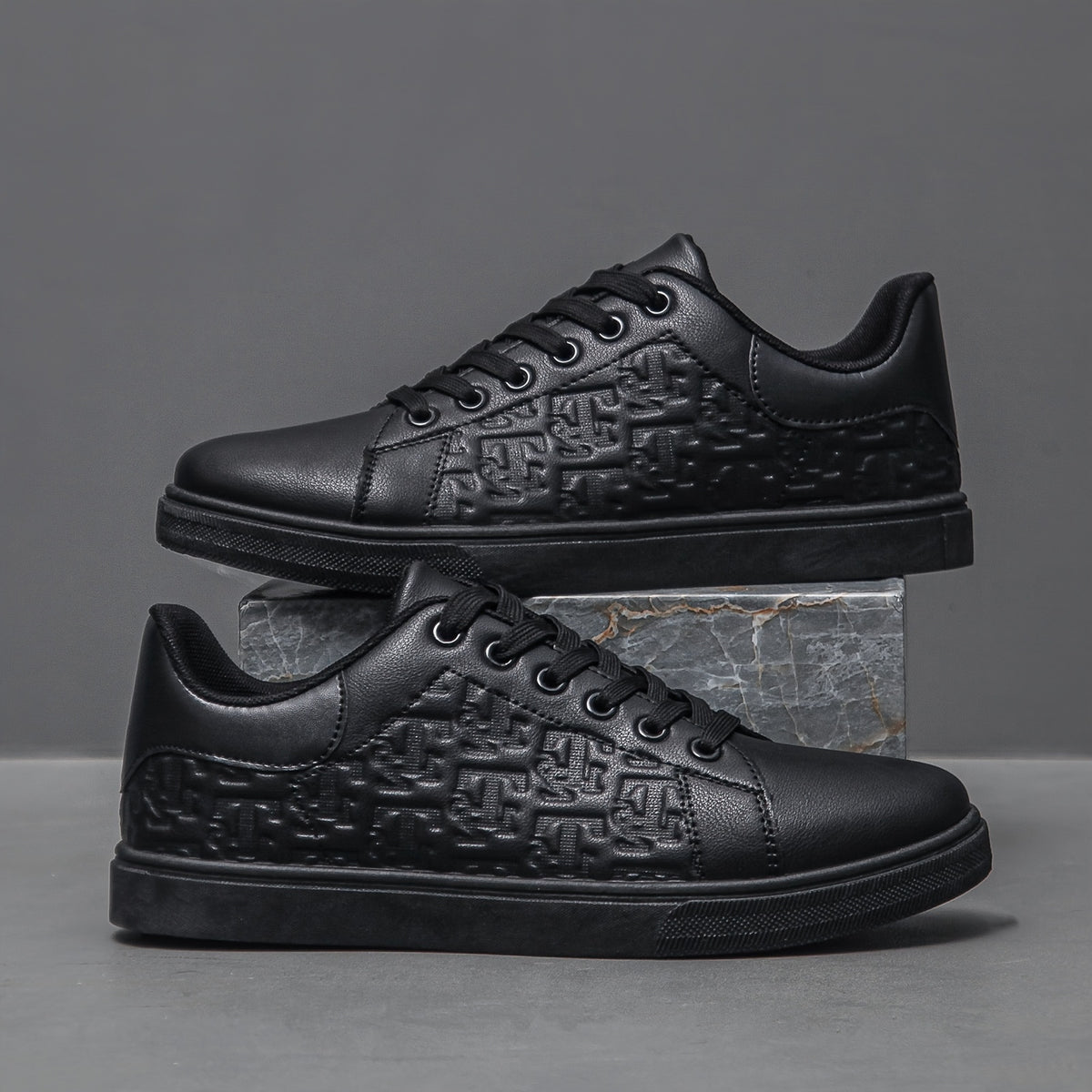 Men's Casual Breathable Non-Slip Low Top Sports Shoes