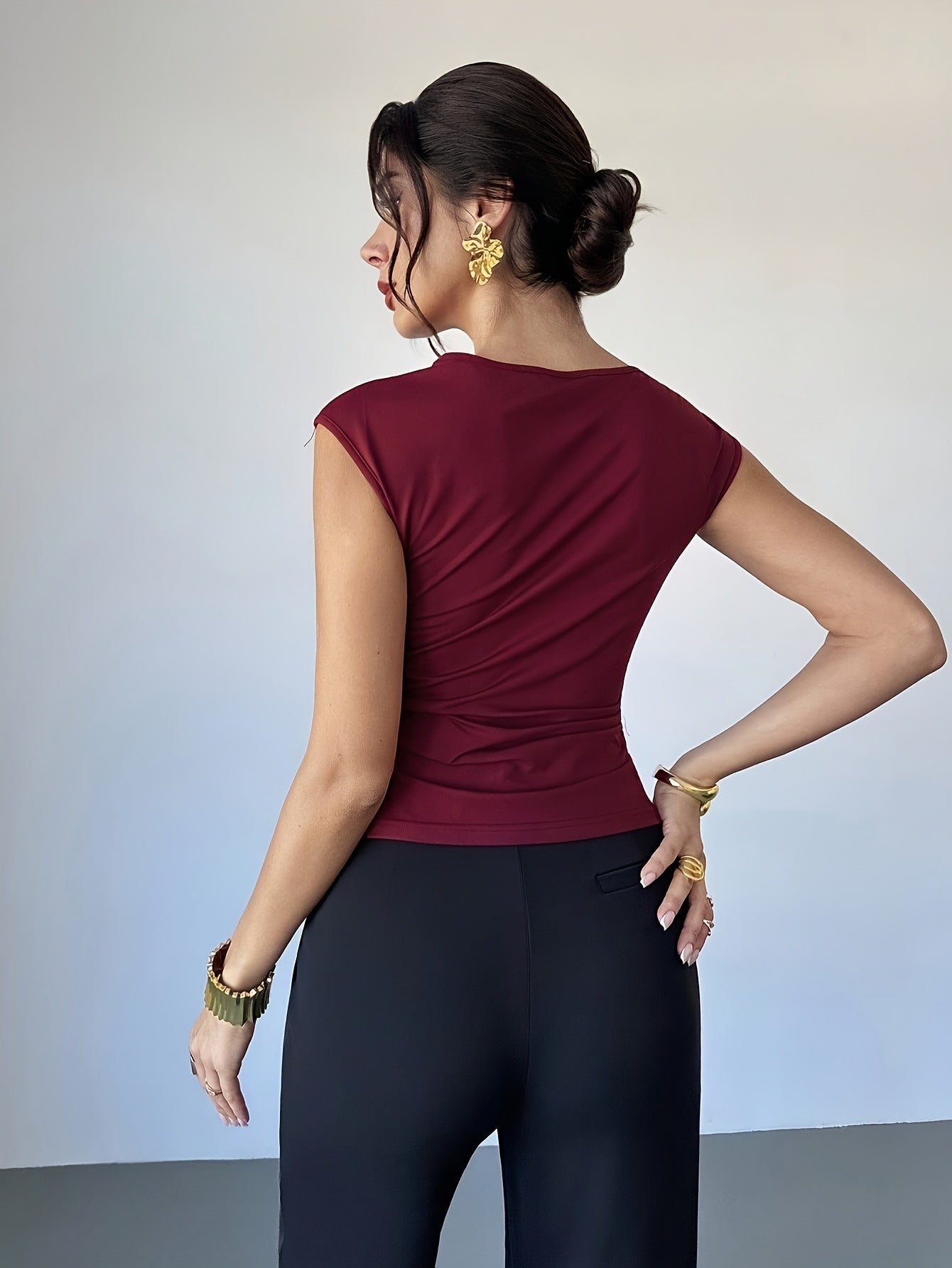 Women’s Casual Elegant Burgundy Asymmetrical Shoulder Top