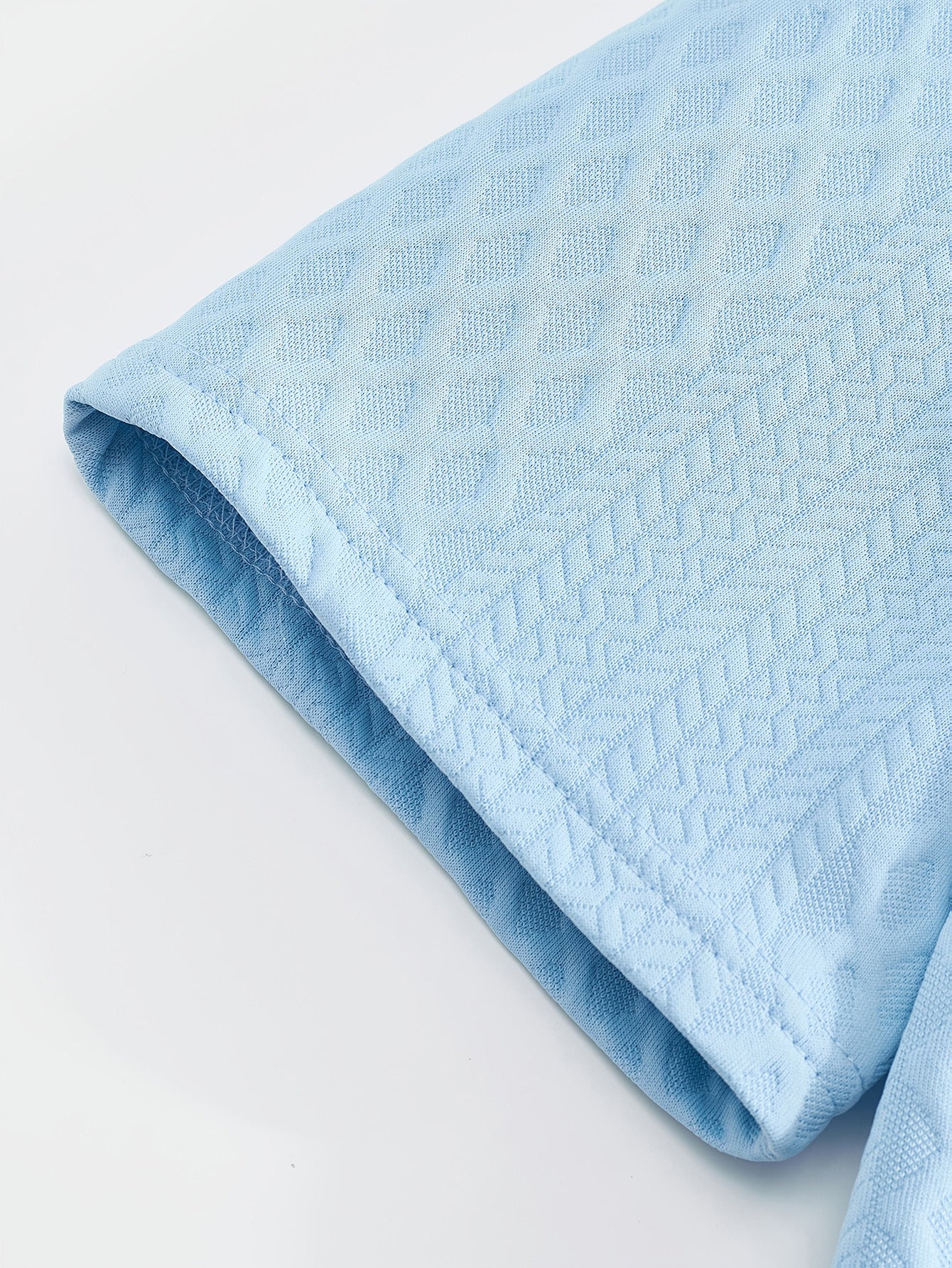 Fashionable and Simple Casual Short-sleeve T-shirt for Daily Commuting and Shopping, a Comfortable and Breathable Top for Men - ayq