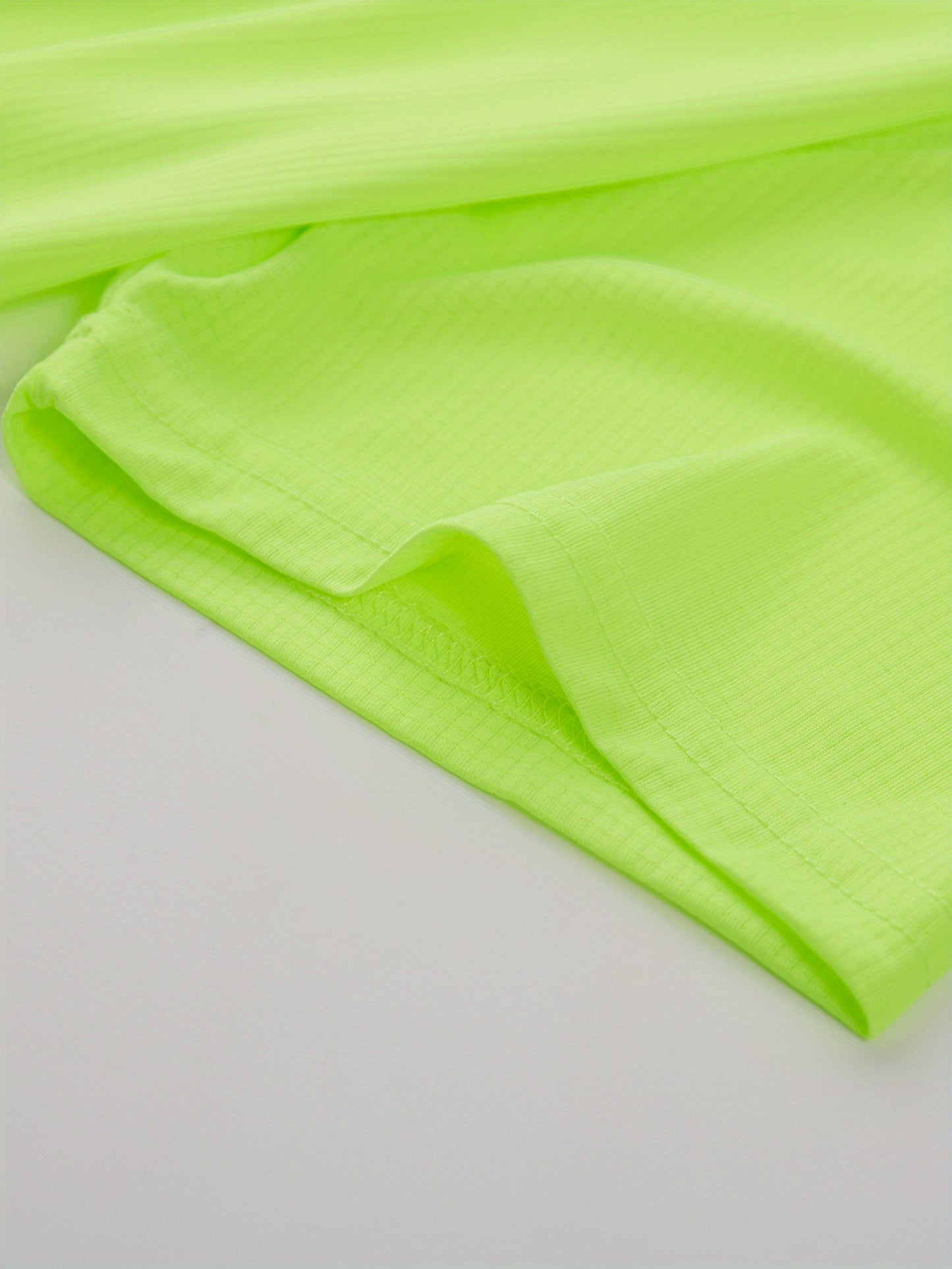 Men's Ultra-Thin T-Shirt with Round Neck, Lightweight and Breathable Performance Running Top for Gym Workouts