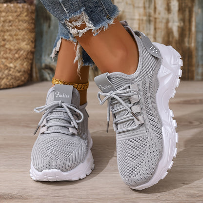 Women's Lightweight Lace-Up Fly-Woven Sneakers for Outdoor Running