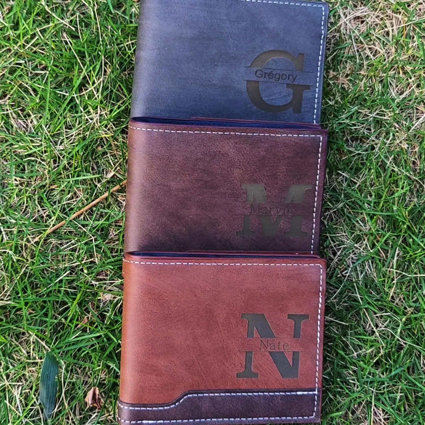 1pc Custom Engraved Wallet | Personalized Letter Name Engraving, Unisex Multi-Card Slot Zippered Wallet, Durable Casual Design, Ideal for Valentine'S Day, Anniversary, Birthday Gifts, Faux Leather