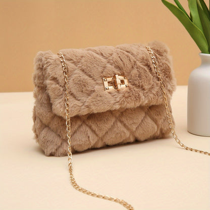 Trendy Crossbody Bag for Women, Stylish And Versatile Chain Shoulder Bag, Small Square Bag with a Lock Clasp