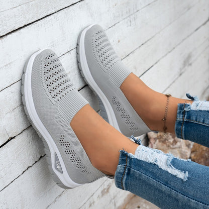 Women's Breathable White Slip-On Mesh Sneakers for Walking