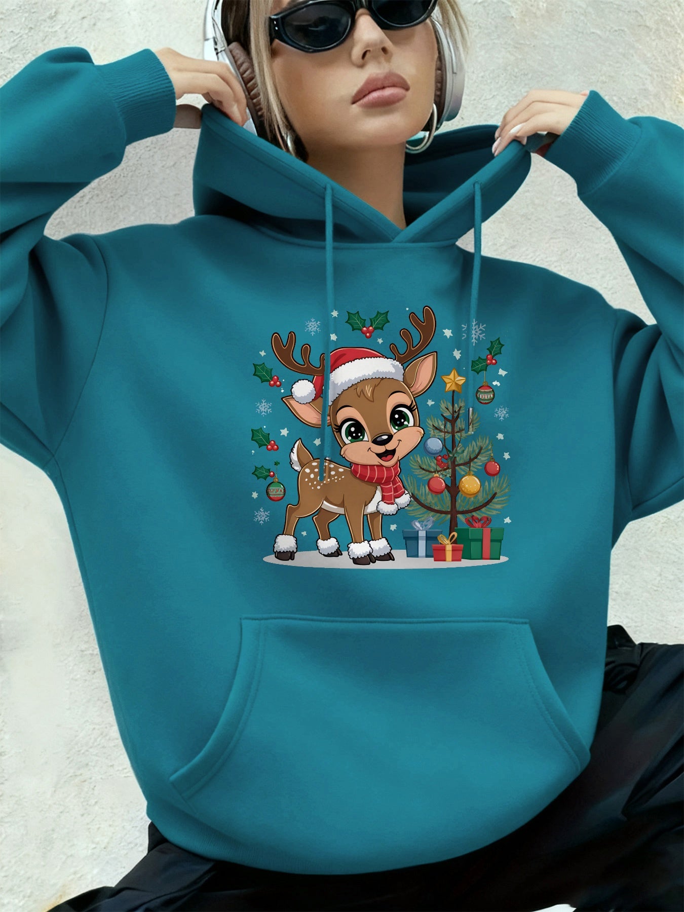 Women'S Christmas Hoodie - Thick Fleece-Lined Winter Sweatshirt with Deer & Snowflakes, Plaid Santa Hat Design, Cozy Casual Pullover for Holiday Party Outfits