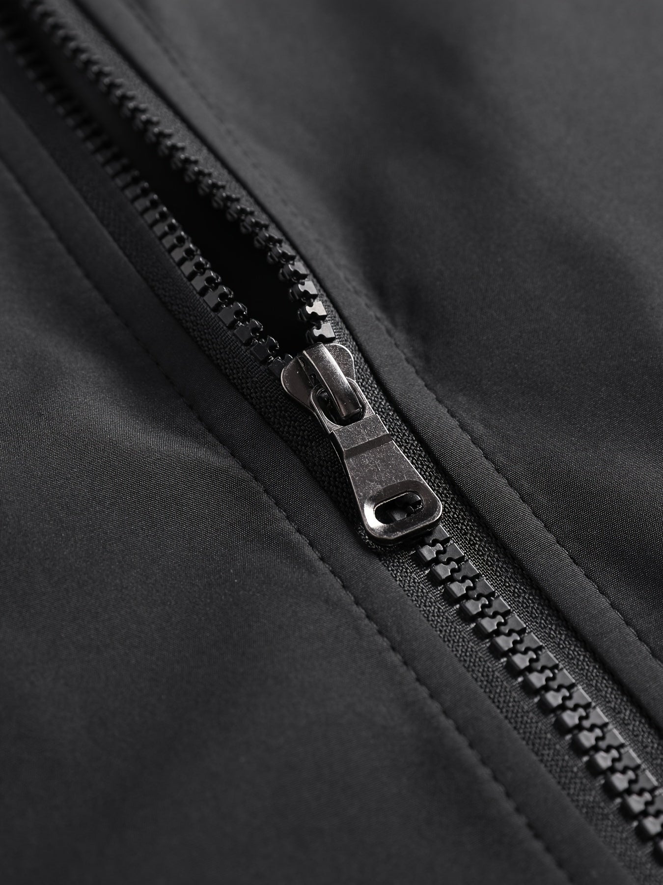 Men's Lightweight Jacket - Slim Fit Zip-Up Coat with Stand Collar, Lightweight Outerwear for Spring/Fall, Office, Travel, Everyday - Zipper Closure Casual Blazer