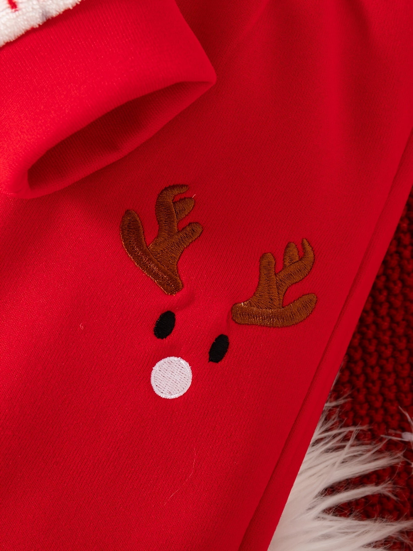 Boys' Casual Christmas Pattern Embroidery Design Regular Fit Hooded Long Sleeve Sweatshirt and Pants Set Fleece Jacket Outfit for Autumn/Winter, Perfect for Outdoor