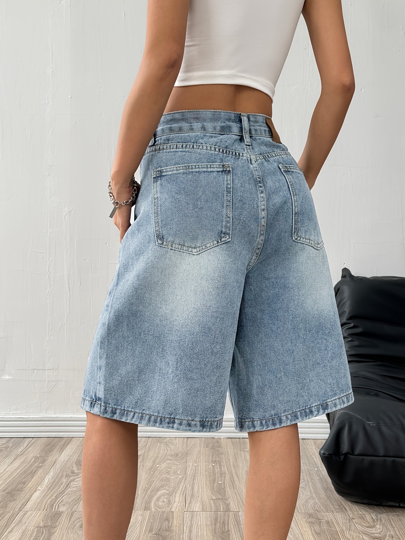 Women’s Casual Wide-Leg Denim Bermuda Shorts for Spring/Summer