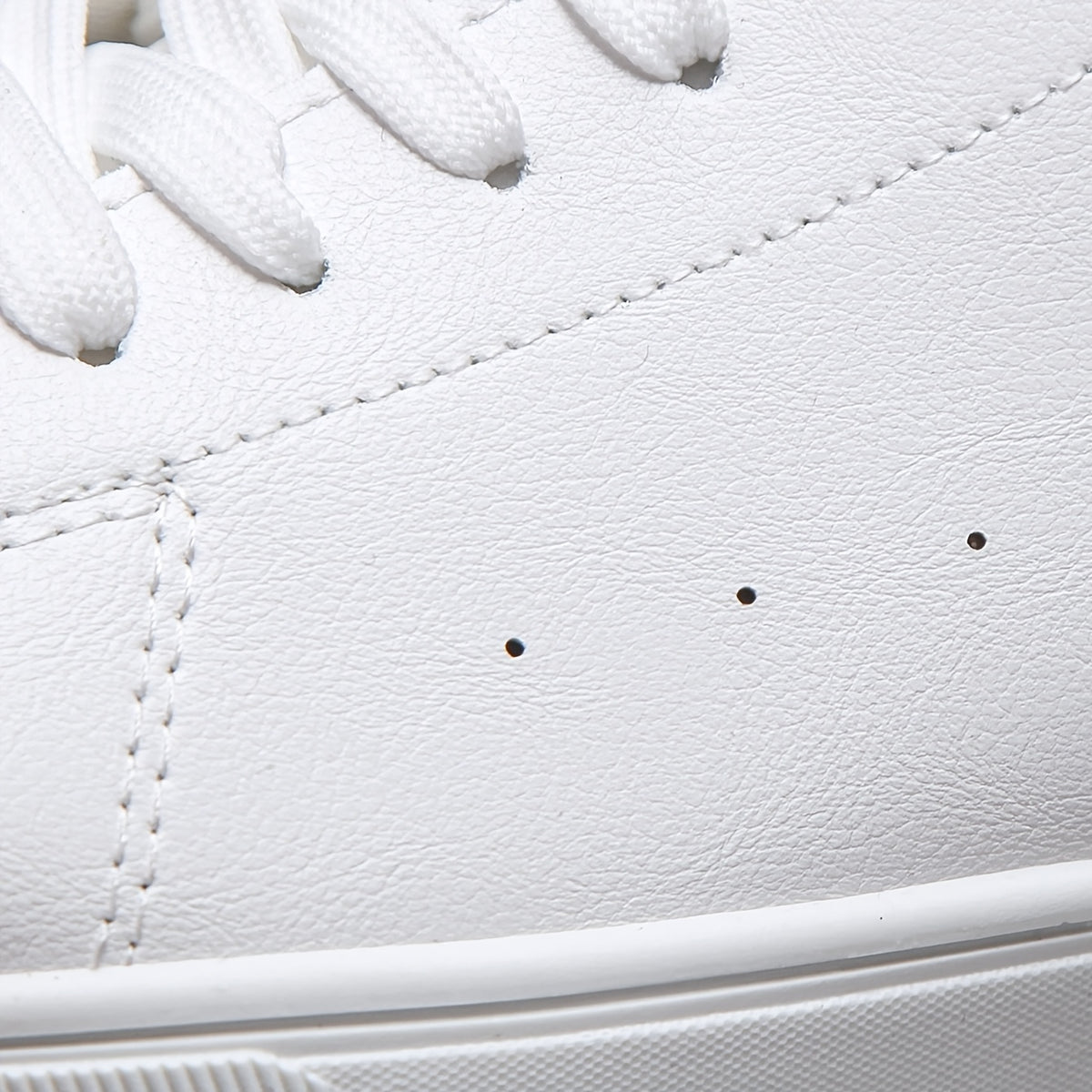 Men's Casual Minimalist Low-Top Sports Sneakers with Breathable Upper