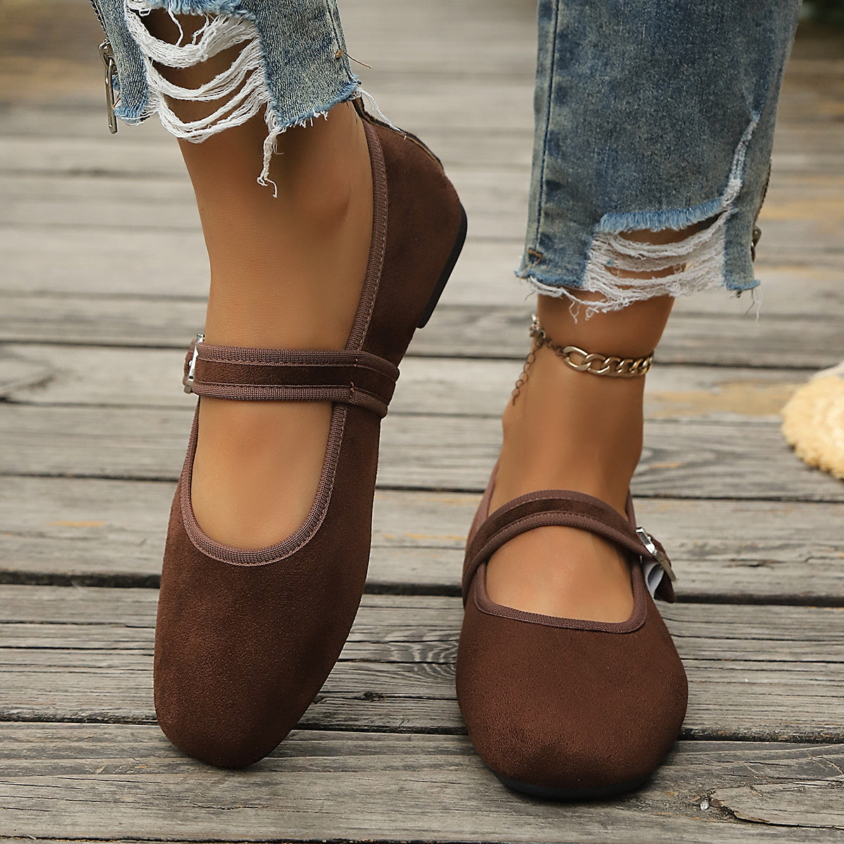 Women’s Retro Velvet Mary Jane Flats with Buckle Closure