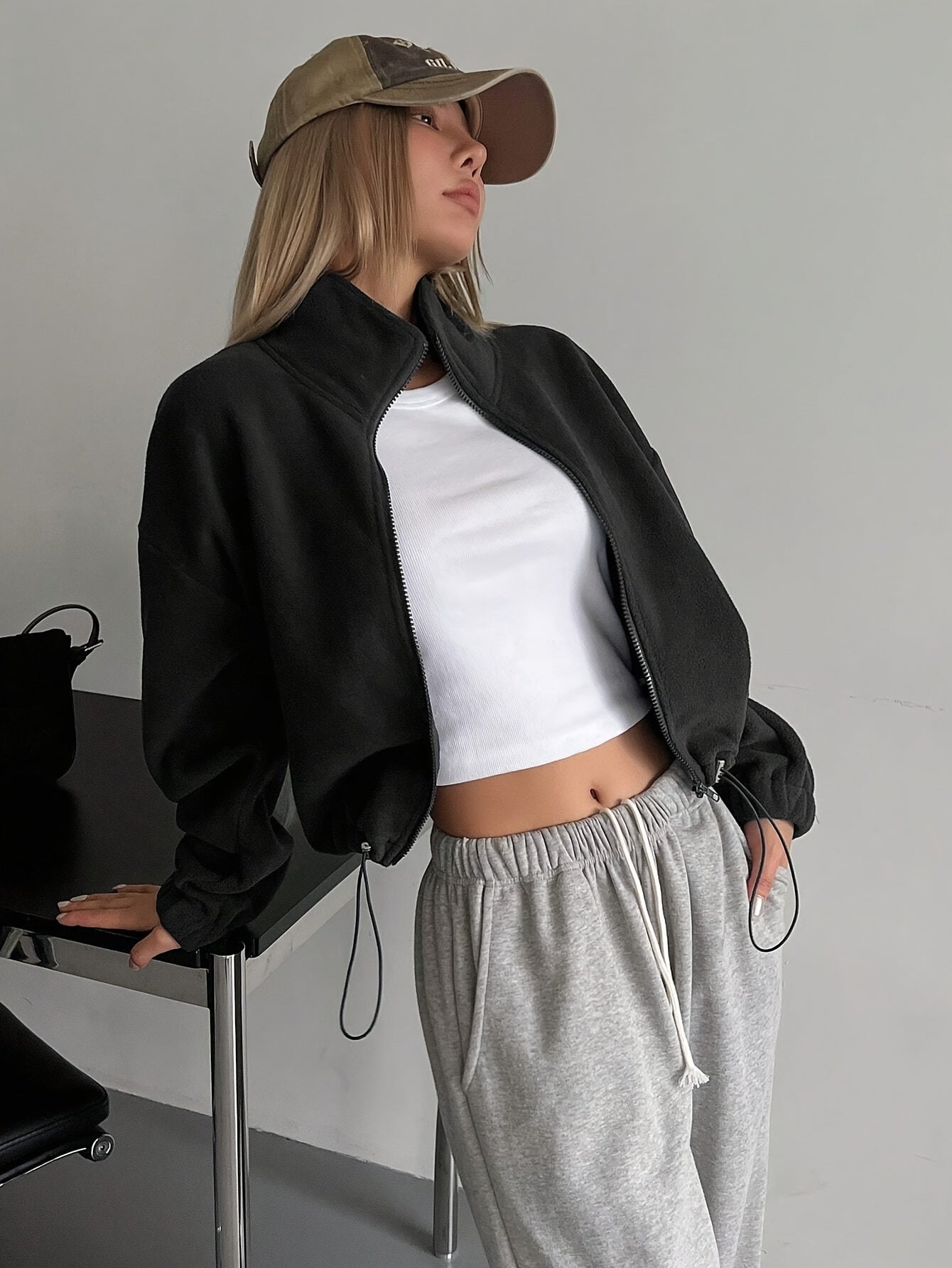 Women'S Casual Zippered Front Drawstring Hem Jacket - High-Neck Long Sleeve with Pockets, All-Season Comfort, Machine Washable, Versatile for Casual Attire, Casual Wear Jacket | Highneck Jacket | Zippered Jacket