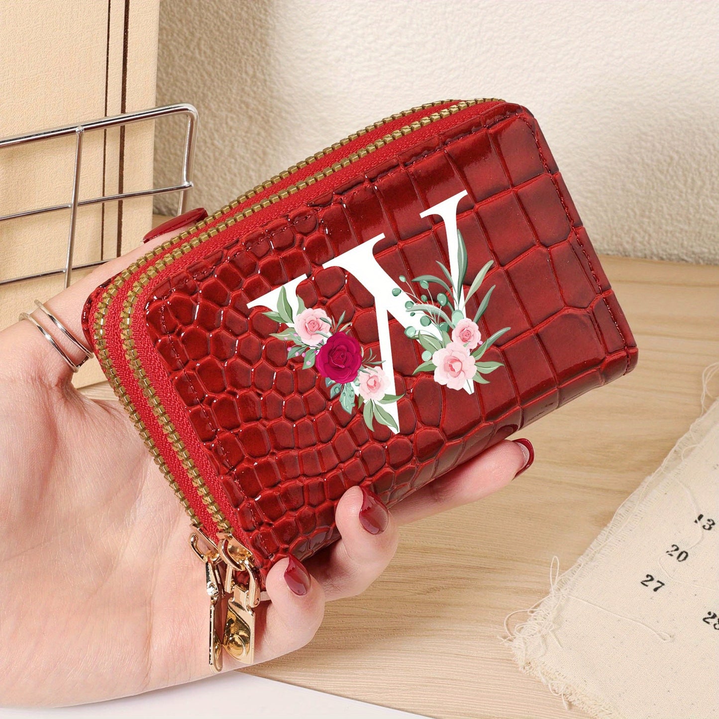 Minimalist Women'S Short Wallet Featuring a Double Zipper Design, with a Crocodile A-Z Letter Pattern. This Stylish Handbag Also Serves As a Fashionable Coin Wallet, Perfect for Travel, Back-To-School, Or Parties.