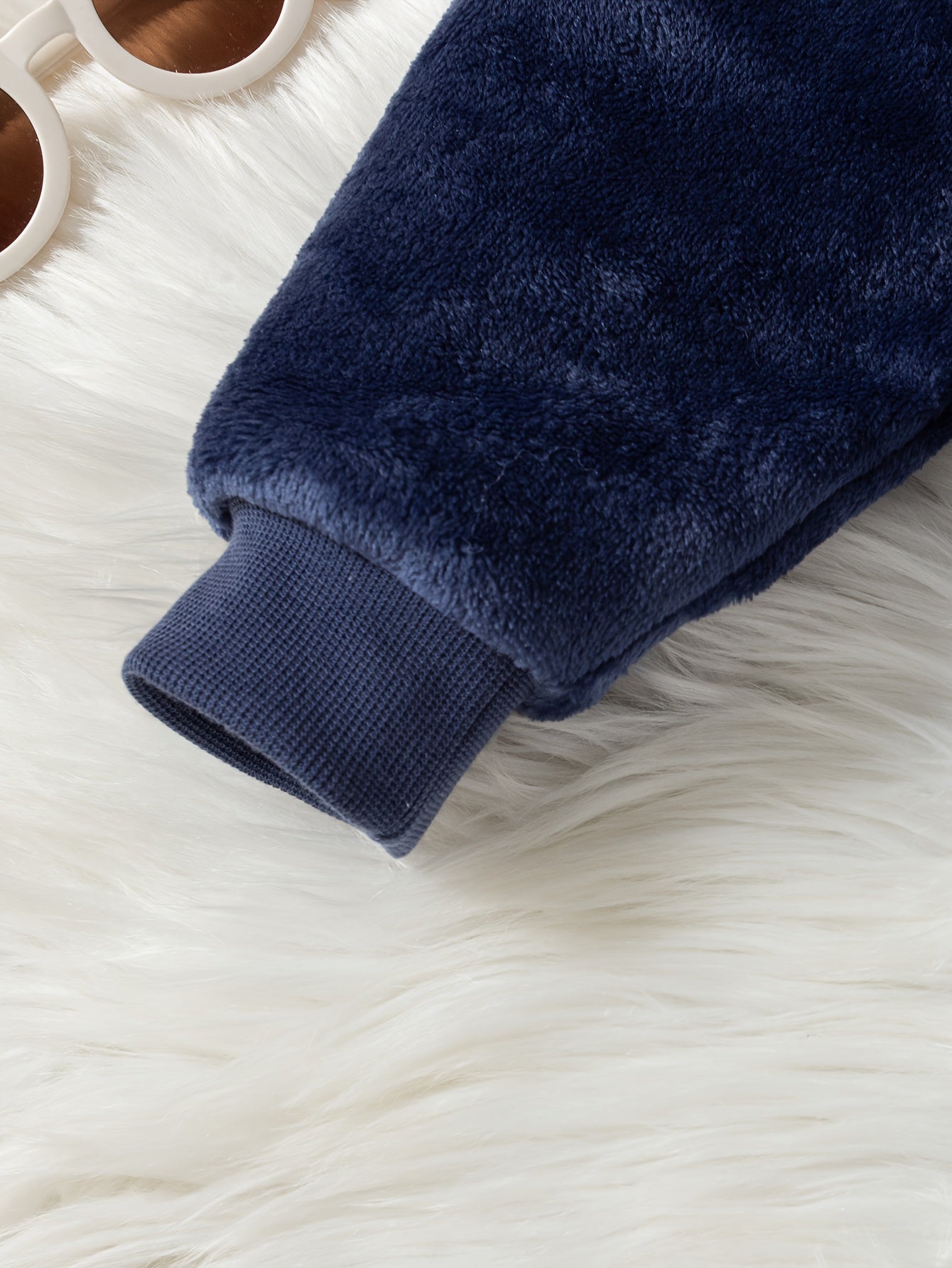 Boys' Casual Outfit with Embroidered Cartoon Bear Design - Long Sleeve Crew Neck Sweatshirt & Pants Set, Double-Sided Flannel, Perfect for Fall/Winter, Everyday Comfort, Everyday Comfort Wear|Playful Design|Double-Sided Flann